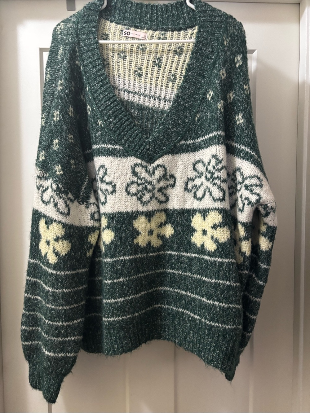 SO Forest Green and Cream Floral V-Neck Sweater